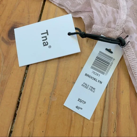 NWT TNA Brooklyn Pink Animal Print Mesh Top size XS - Picture 3 of 4